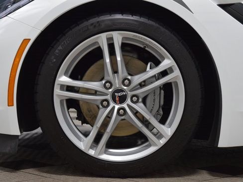 Used 2017 Chevrolet Corvette Stingray Coupe w/ 1LT image 27