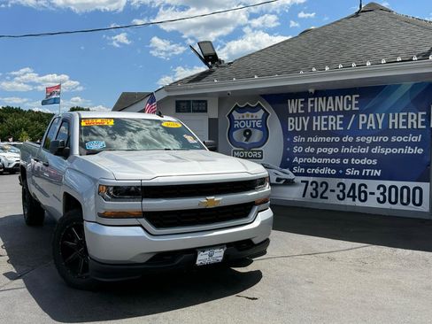 Used 2018 Chevrolet Silverado 1500 Custom w/ Custom Value Package RWD image 1