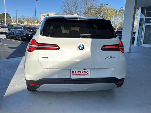 New 2026 BMW X3 xDrive30 w/ Premium Package image 4