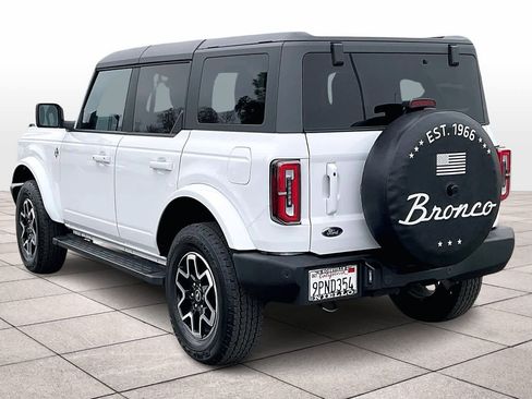 Used 2024 Ford Bronco Outer Banks image 14