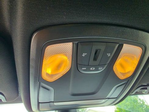 Used 2022 RAM 2500 Big Horn w/ Night Edition AWD/4WD image 23