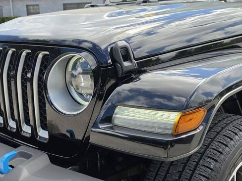 Certified 2023 Jeep Wrangler Unlimited Sahara AWD/4WD image 7