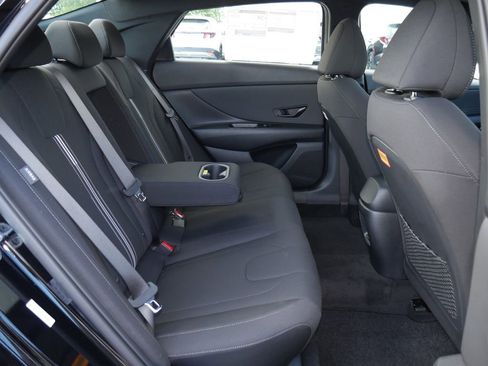 New 2026 Hyundai Elantra SEL Sport Premium FWD image 25