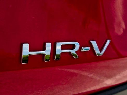 Used 2024 Honda HR-V Sport image 14