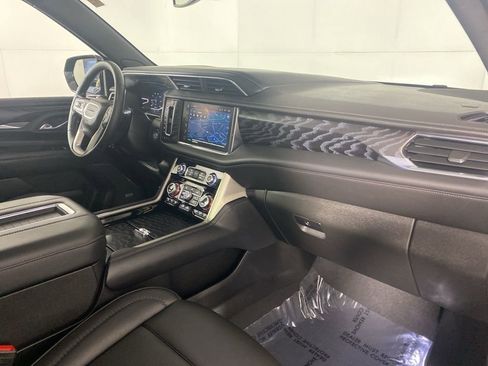 Used 2023 GMC Yukon Denali image 35