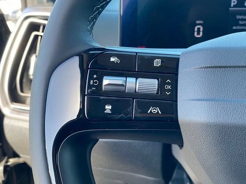 New 2026 Kia Sorento LX FWD image 15