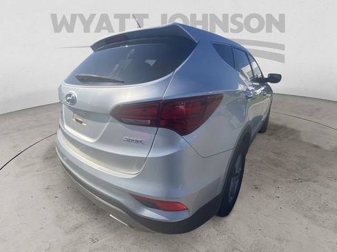 Used 2018 Hyundai Santa Fe Sport FWD image 9