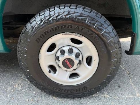 Used 2018 GMC Savana 3500 w/ Driver Convenience Package RWD image 16