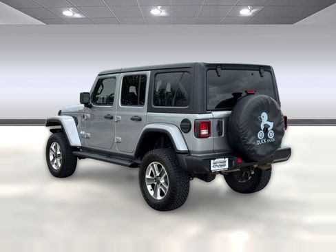 Used 2021 Jeep Wrangler Unlimited Sahara AWD/4WD image 3