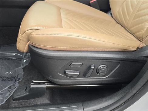 Used 2024 Kia Sorento SX Prestige w/ Olive Brown Leather Package image 19