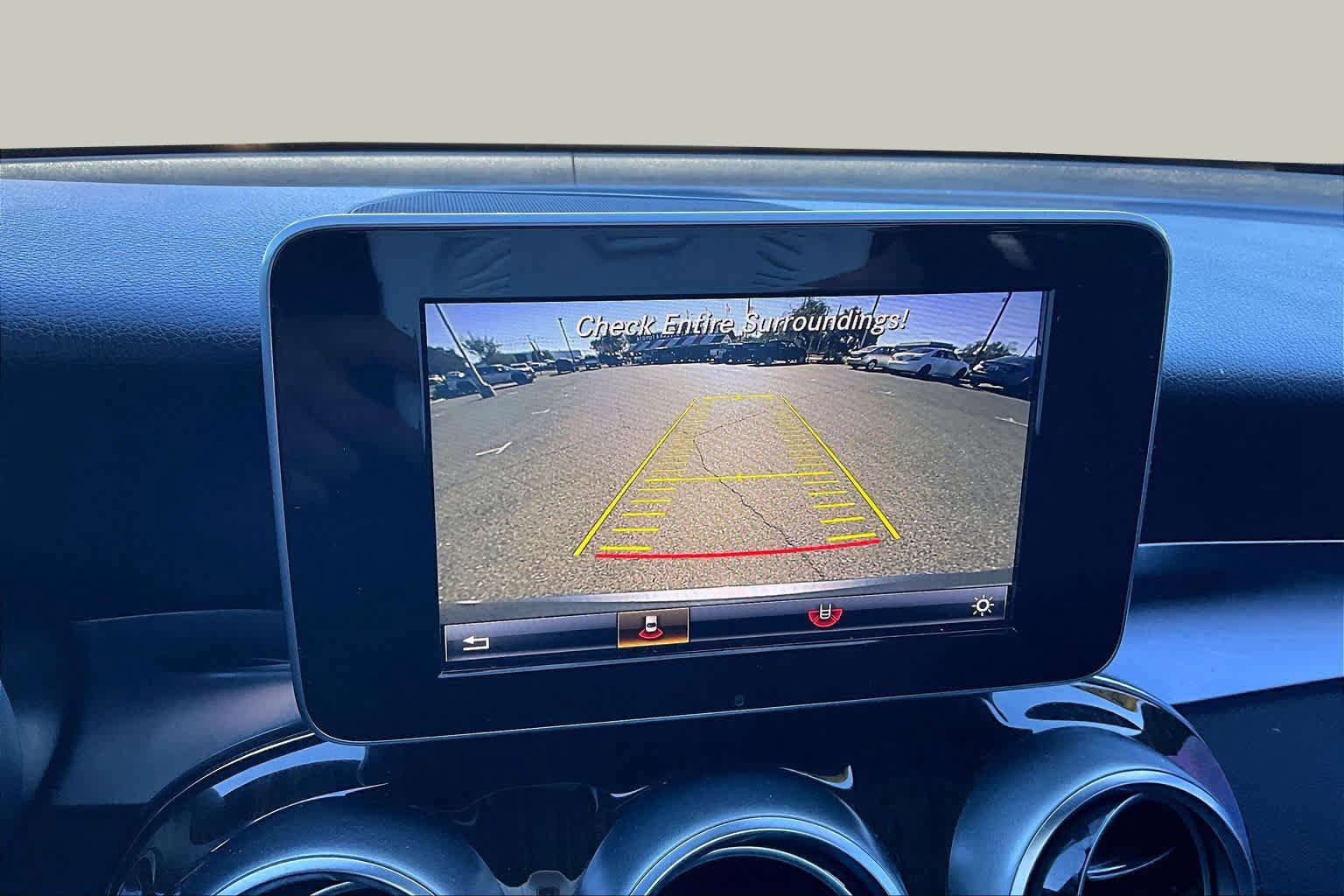 Used 2017 Mercedes-Benz GLC 300 image 26