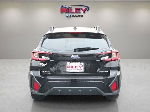 Certified 2025 Subaru Crosstrek 2.5i Limited w/ Crosstrek Mirror Package image 4