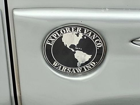 Used 2016 Mercedes-Benz Metris Passenger image 10