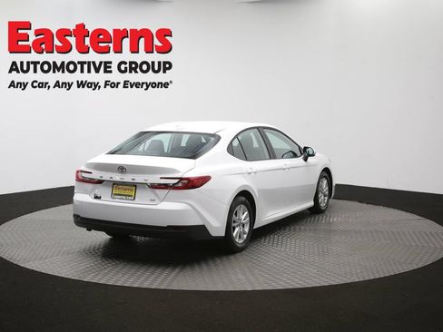 Used 2025 Toyota Camry LE FWD image 39