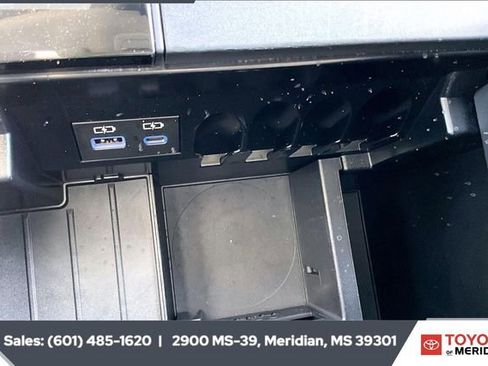 Used 2024 Toyota Tundra SR image 22