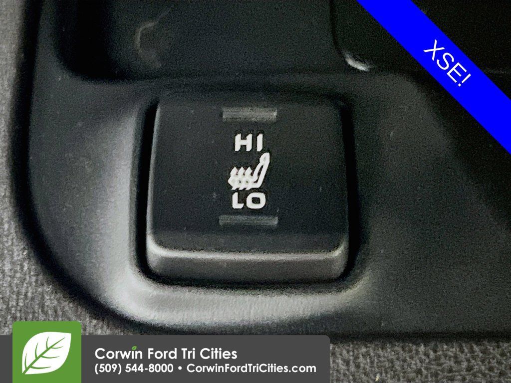 Used 2025 Toyota Corolla XSE FWD image 24