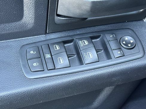 Used 2016 RAM 1500 Express AWD/4WD image 11