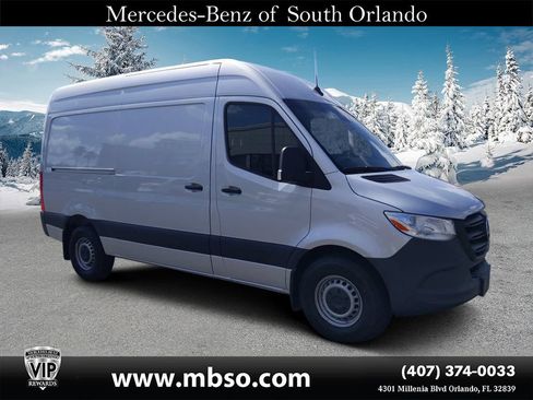 Used 2021 Mercedes-Benz Sprinter 2500 image 1