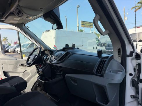 Used 2017 Ford Transit 350 XLT RWD image 19