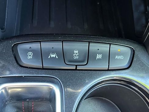 Used 2023 Chevrolet TrailBlazer RS w/ Sun and Liftgate Package image 34