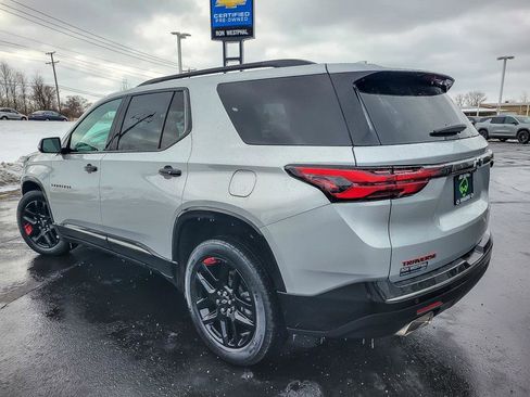 Certified 2022 Chevrolet Traverse Premier w/ Redline Edition image 7