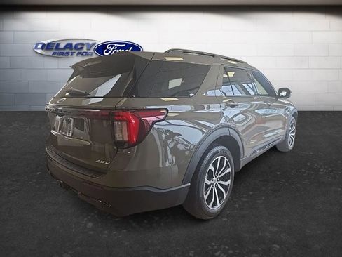 Used 2026 Ford Explorer ST-Line image 5