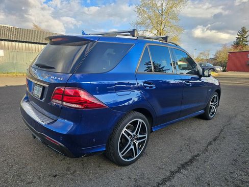 Used 2018 Mercedes-Benz GLE 43 AMG 4MATIC image 4