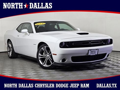 Used 2021 Dodge Challenger R/T RWD image 1