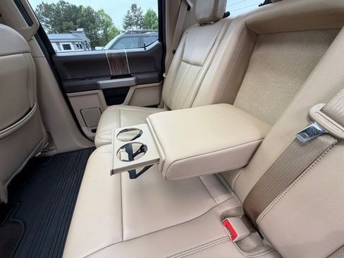 Used 2020 Ford F150 Lariat image 19