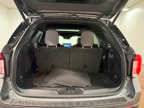Used 2025 Ford Explorer Platinum w/ LUX Leather Package AWD/4WD image 74