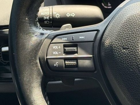 Used 2023 Honda Accord Sport image 18