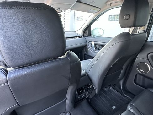 Used 2021 Land Rover Discovery Sport SE AWD/4WD image 69