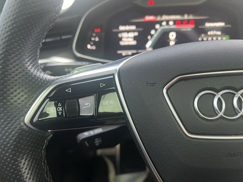 Used 2022 Audi S6 Premium Plus image 17