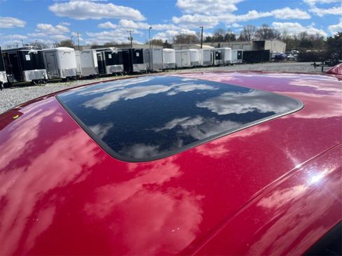 Used 2019 Honda Accord Sport image 12