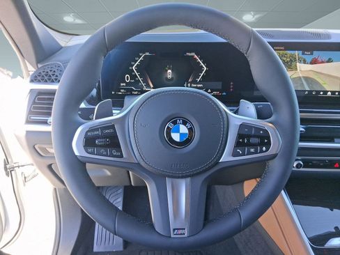 New 2026 BMW X6 xDrive40i w/ Executive Package image 15