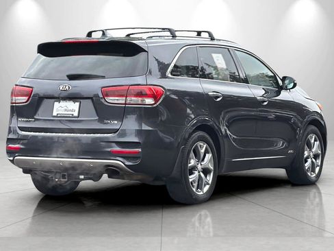 Used 2017 Kia Sorento SX AWD/4WD image 2