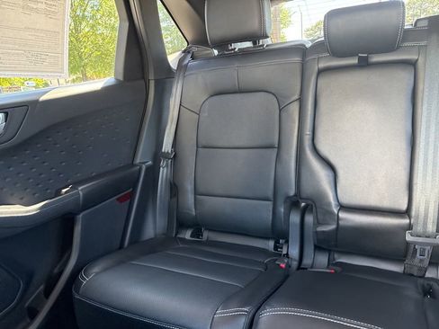 Used 2020 Ford Escape Titanium w/ Titanium Premium Package 2.0 FWD image 12