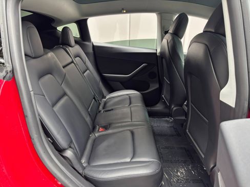 Used 2022 Tesla Model Y Performance AWD/4WD image 39