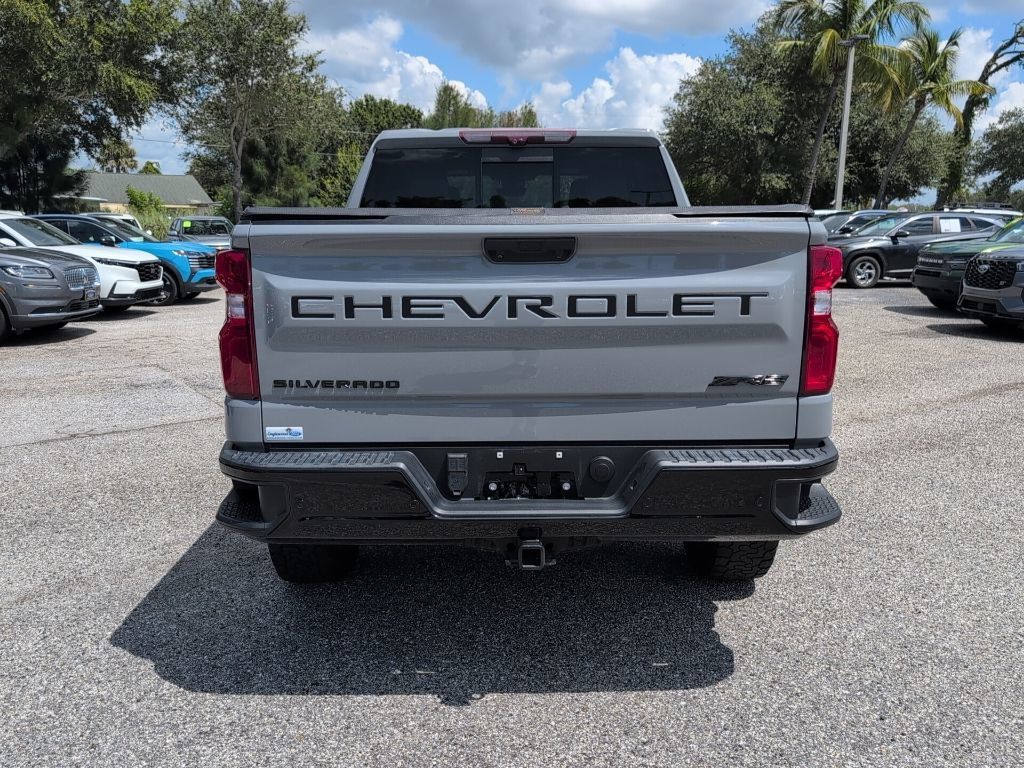 Used 2024 Chevrolet Silverado 1500 ZR2 w/ Technology Package AWD/4WD image 4