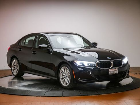 Certified 2023 BMW 330i Sedan w/ Convenience Package RWD image 6