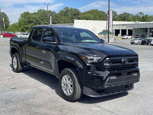 New 2026 Toyota Tacoma SR5 RWD image 4