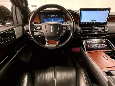 Used 2023 Lincoln Navigator L Reserve w/ Equipment Group 201A image 6