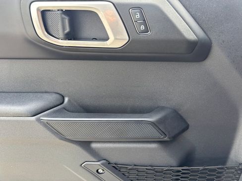 New 2026 Ford Bronco Badlands image 29