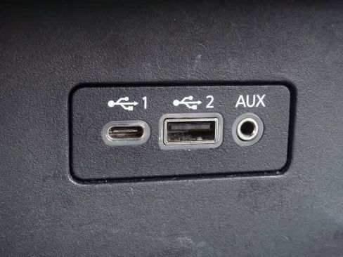 Used 2025 Nissan Altima 2.5 SV FWD image 26