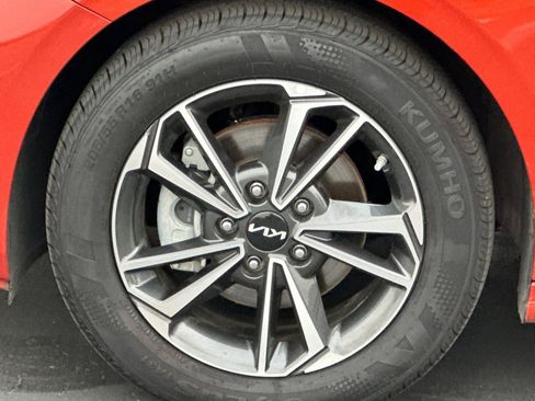 Used 2023 Kia Forte LXS w/ LXS Technology Package image 41