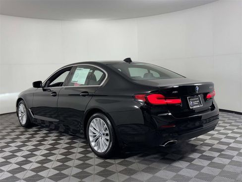 Used 2022 BMW 530i xDrive 530i xDrive w/ Convenience Package image 8