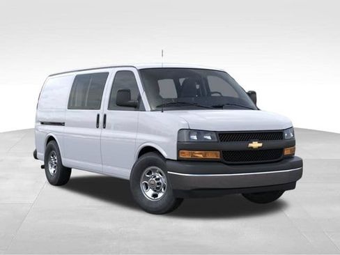 New 2026 Chevrolet Express 2500 w/ Driver Convenience Package RWD image 7