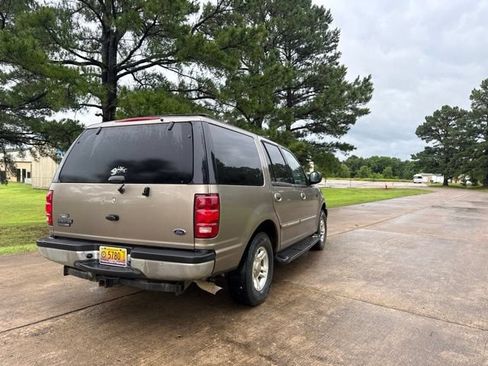 Used 2002 Ford Expedition XLT RWD image 18