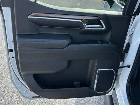 Used 2022 Chevrolet Silverado 1500 RST w/ Redline Edition image 31