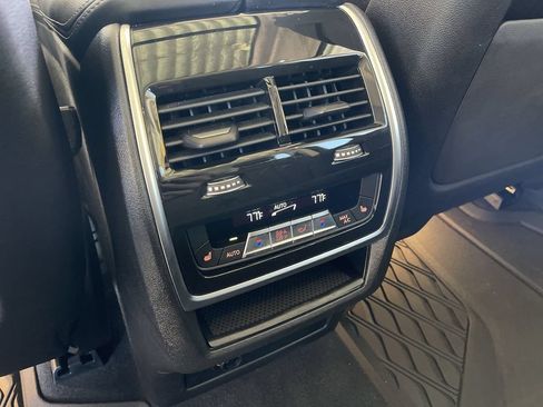 Used 2024 BMW X7 xDrive40i AWD/4WD image 21